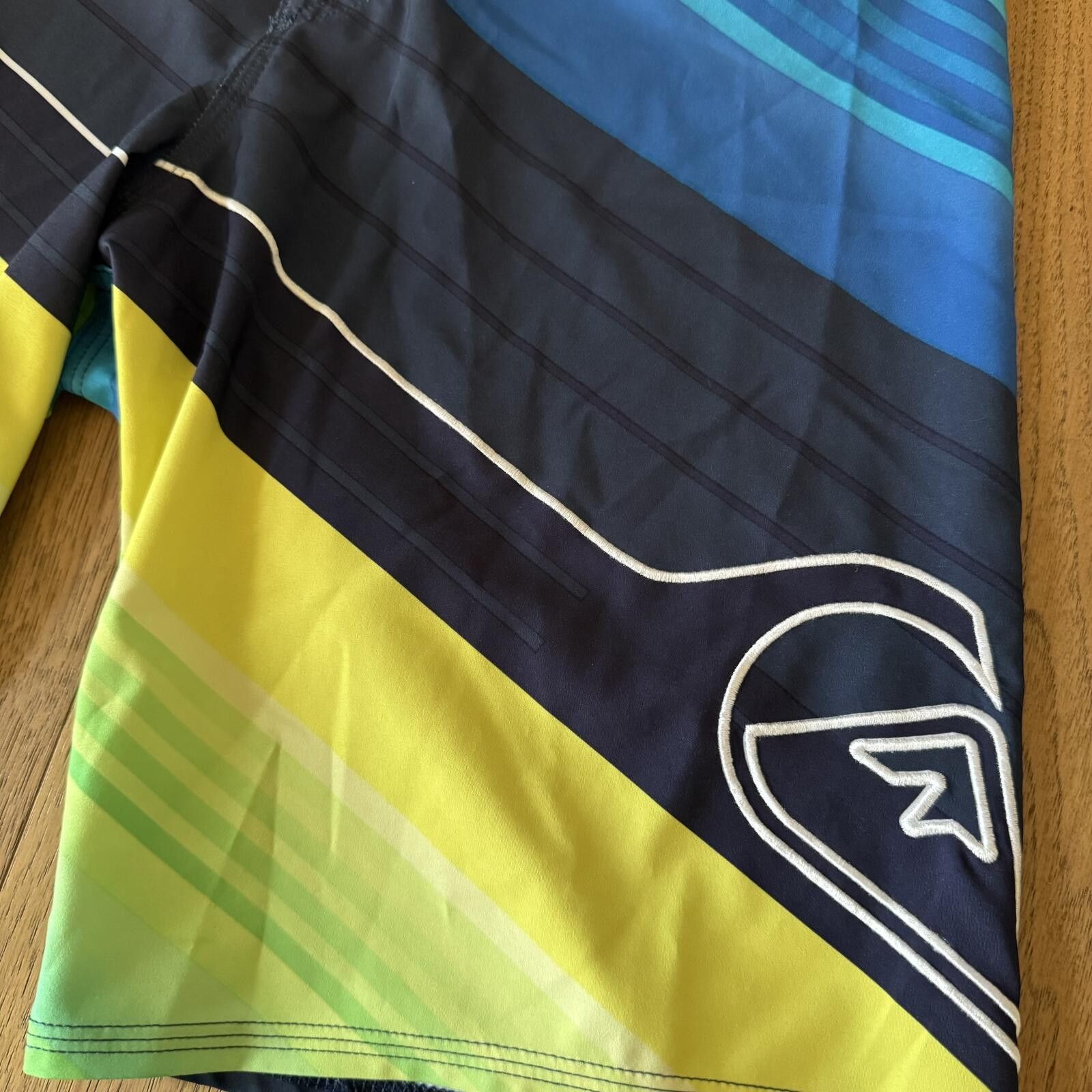 Quiksilver Quiksilver Men's Size 28 Board Shorts Swim Trunks Size US 30 / EU 46 - 3 Thumbnail