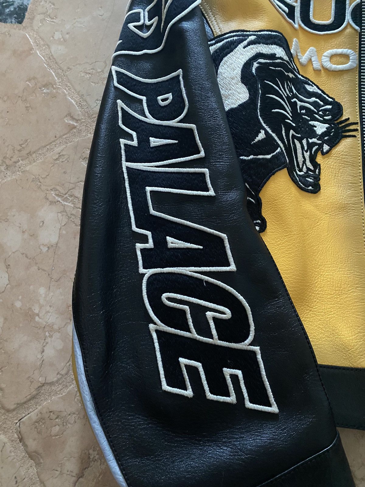 Gucci × Palace Gucci x Palace leather jacket Size US M / EU 48-50 / 2 - 2 Thumbnail