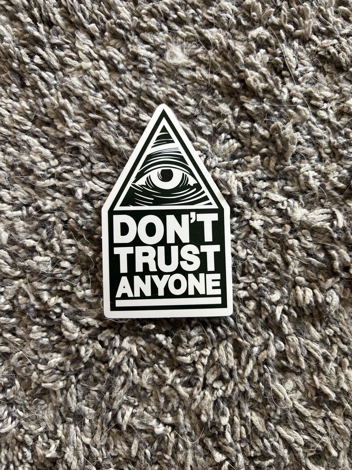 Hypebeast Don’t Trust Anyone Sticker Size ONE SIZE - 1 Thumbnail