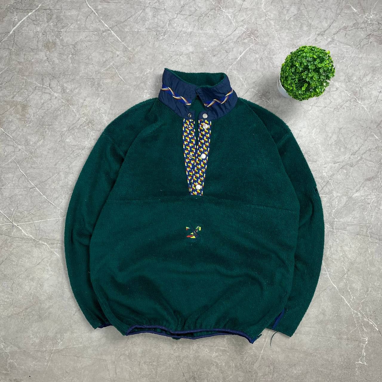 Vintage Vintage Helly Hanses Sherpa Fleece Sweatshirt Size L Size US L / EU 52-54 / 3 - 1 Thumbnail