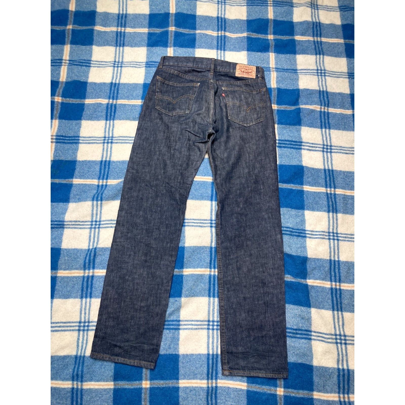Levi's VINTAGE Levi’s 501 Jeans USA Button Fly Straight Dark Wash 32 x 32 Mens Blue 1980s Size US 32 / EU 48 - 5 Thumbnail