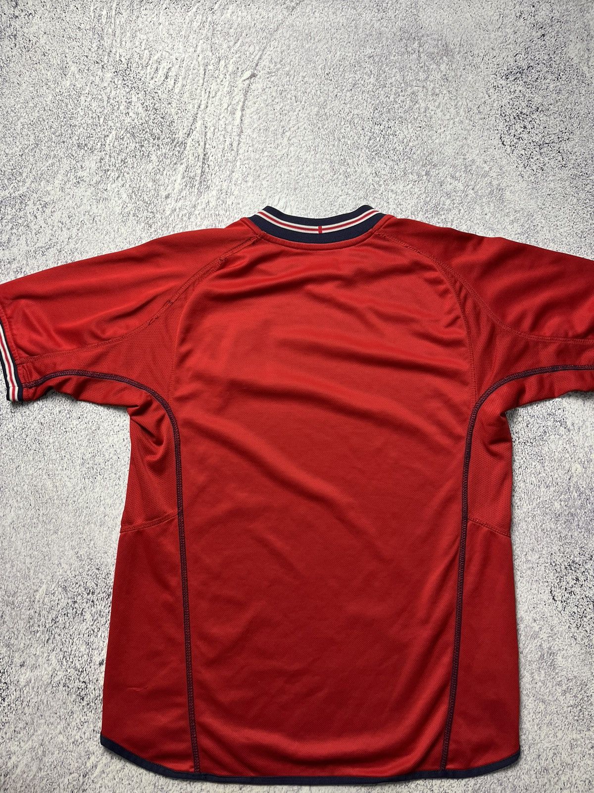Umbro Umbro England Team Reversible Soccer Jersey 2004 Red/Navy Size US M / EU 48-50 / 2 - 16 Thumbnail