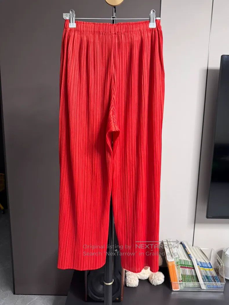Issey Miyake Issey Miyake Red Pleated Wide-leg Trousers Size 25" / US 0 / IT 36 - 3 Thumbnail