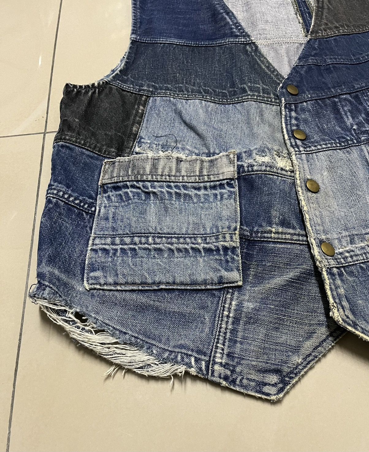 Other Custom Distressed denim snap button vest Size US L / EU 52-54 / 3 - 3 Thumbnail