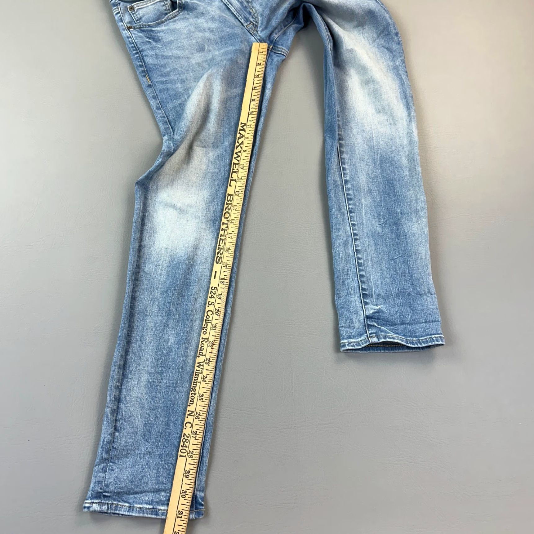 American Eagle Outfitters American Eagle Jeans Mens 31x31 Light Wash Denim Next Level Flex Slim Casual Size US 31 - 2 Thumbnail