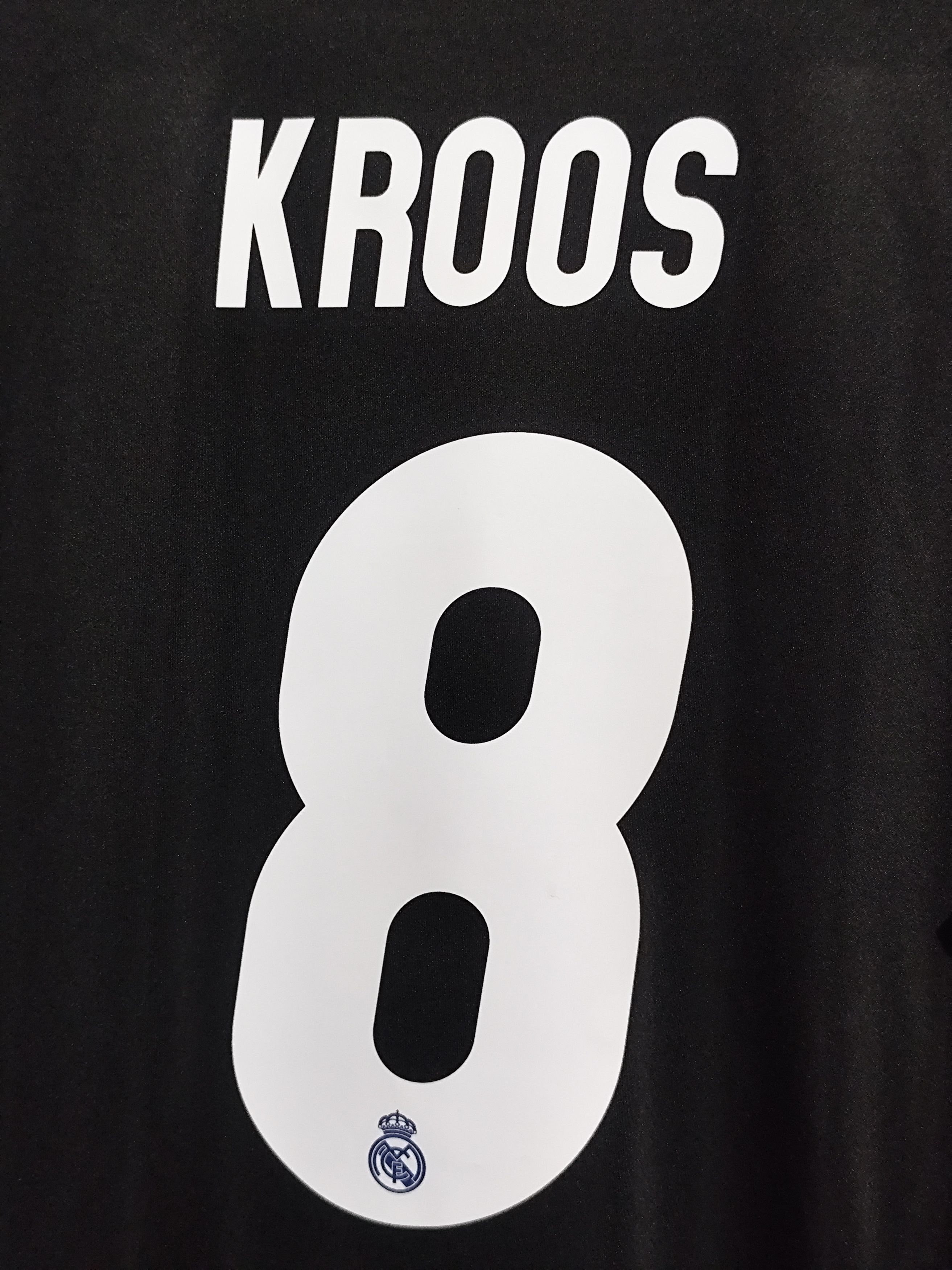 Adidas Adidas x 2016/17 Real Madrid #8 Kroos Third Jersey Size US M / EU 48-50 / 2 - 18 Thumbnail