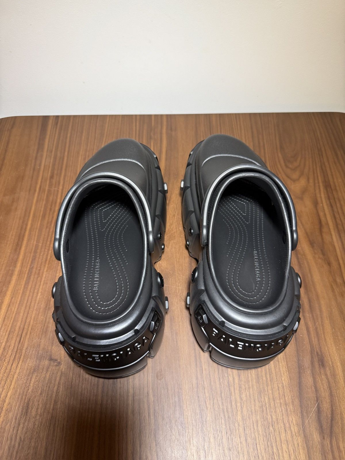 Balenciaga × Crocs Balenciaga Hardcrocs Black on Black Size US 11 / EU 44 - 21 Thumbnail
