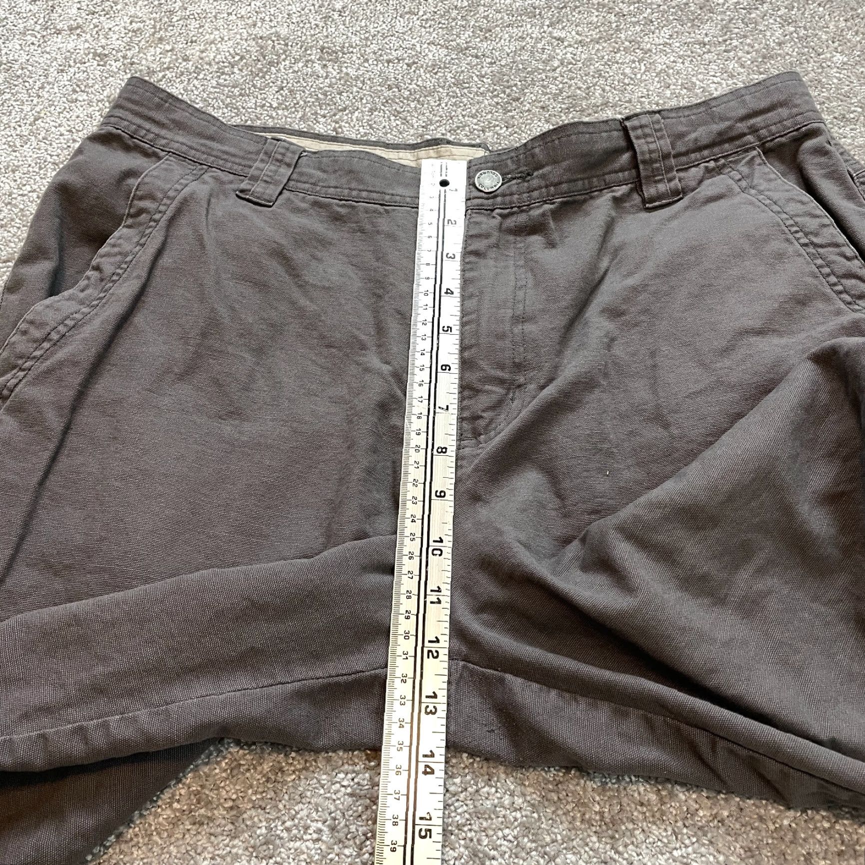 Vintage Columbia Shorts Mens 38 Gray Chino Bermuda Hiking Outdoor 10" Inseam Athletic Casual Size US 38 / EU 54 - 4 Thumbnail