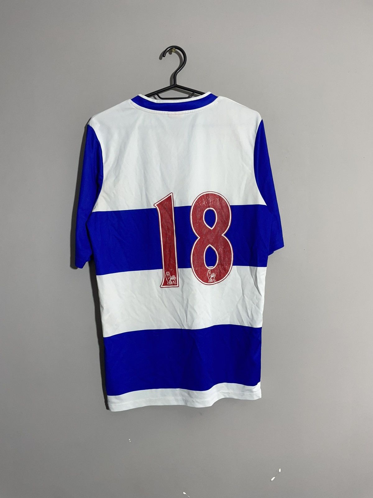 Vintage Vintage Fc Reading Football Club Soccer jersey #18 size M Size US M / EU 48-50 / 2 - 7 Thumbnail
