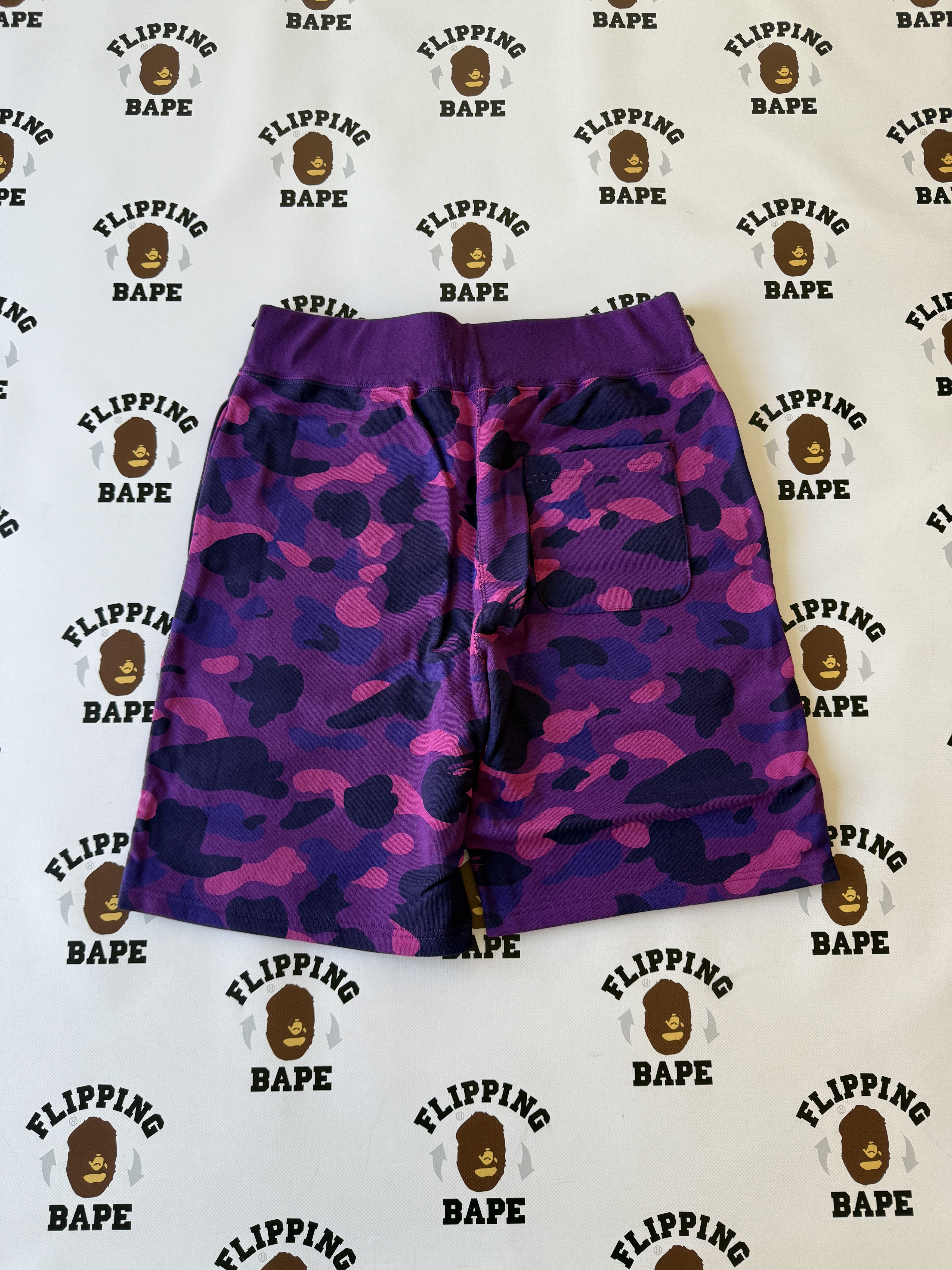 Bape BAPE COLOR CAMO SWEAT SHORTS Size US 34 / EU 50 - 2 Thumbnail