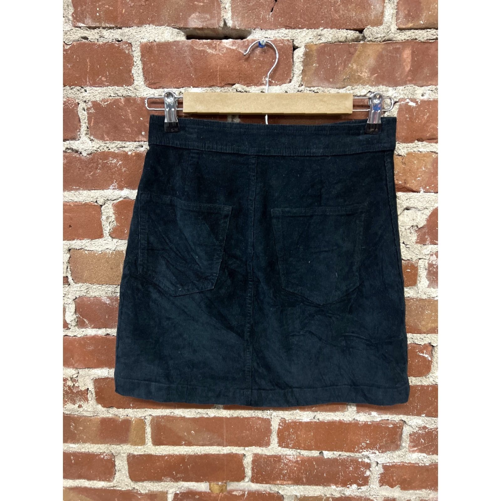 J.Crew J. Crew Corduroy Mini Skirt Black Cord Preppy 24 Skirt Womens Mini Short Preppy 1990s? Size 42" / US 20 - 3 Thumbnail