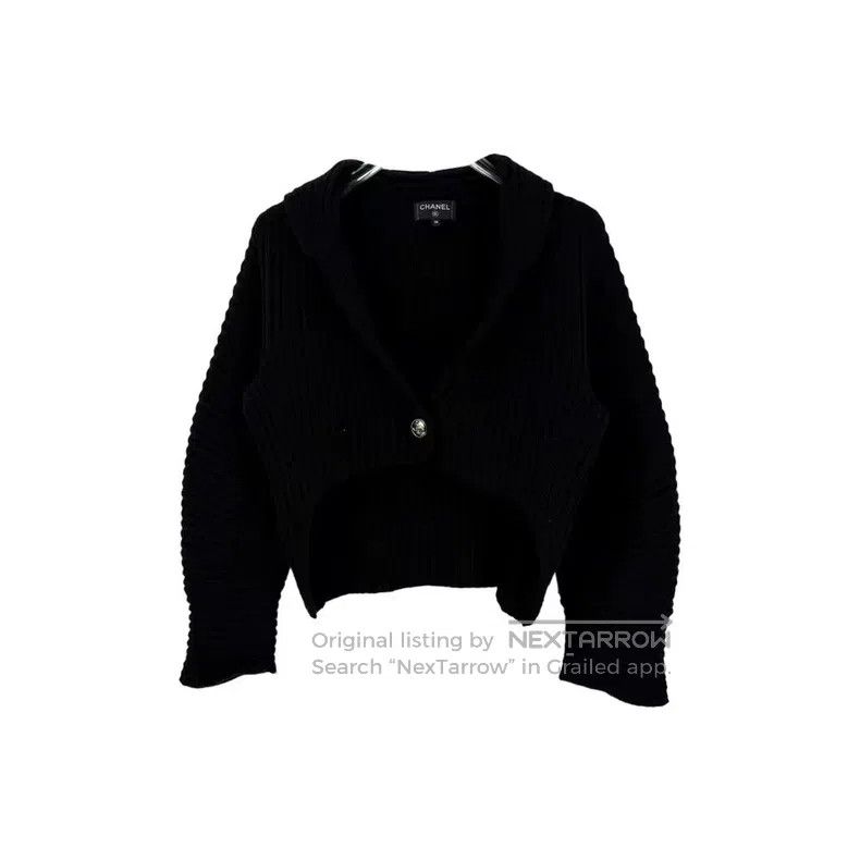 Chanel Chanel Black classic logo navel cashmere sweater Size XS / US 0-2 / IT 36-38 - 1 Thumbnail