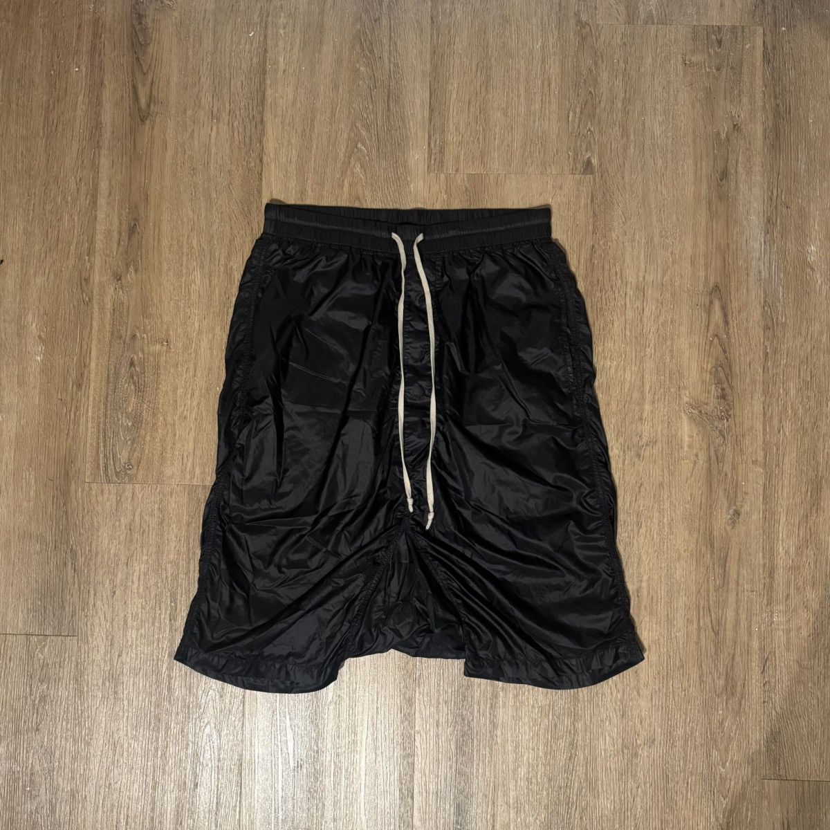 新品 Rick Owens DRKSHDW AIRCUT PODS BLACK Rick Owens Drkshdw - Aircut Pods Shorts | HBX - Globally