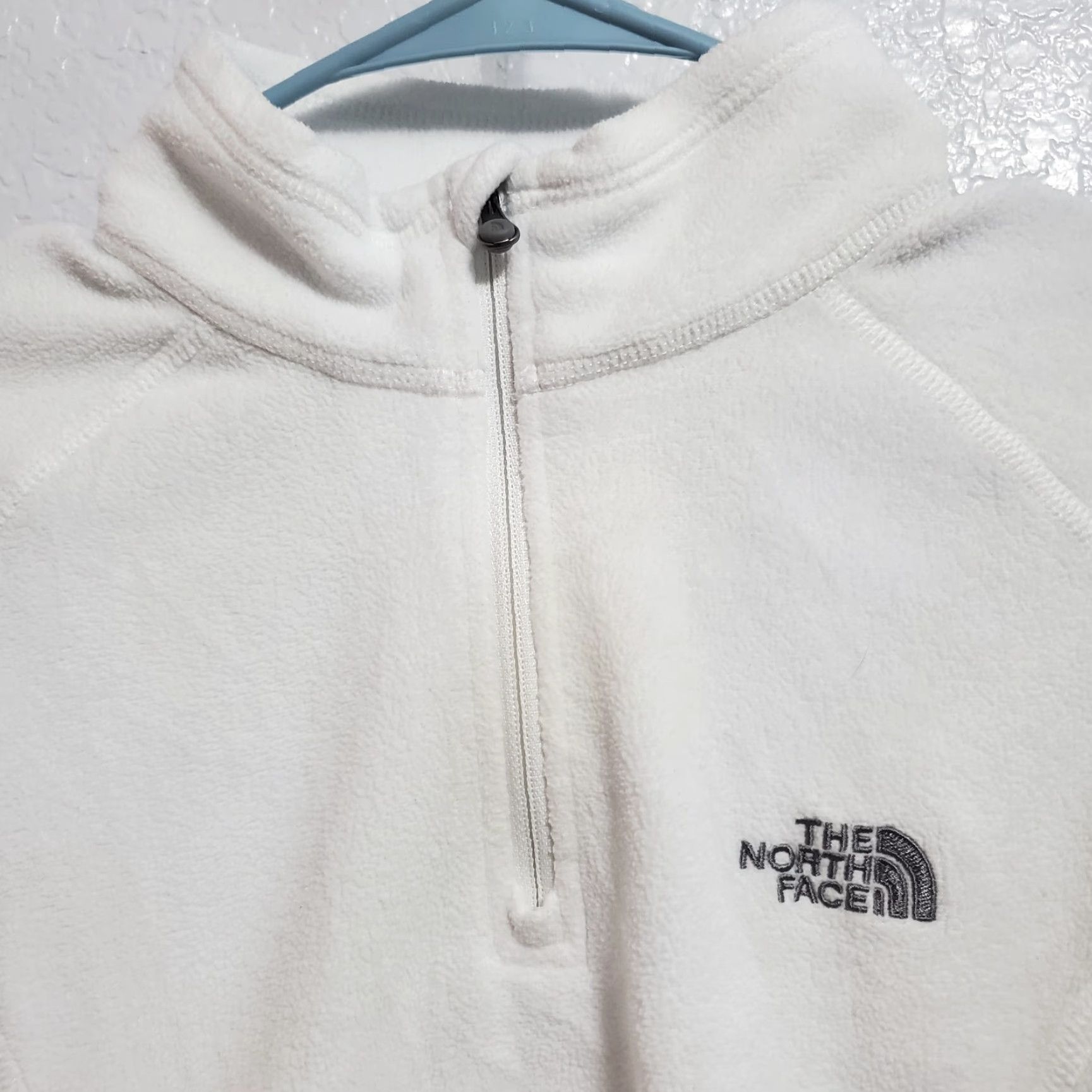 The North Face VINTAGE The North Face Fleece Pullover Shirt 1/4 Zip Long Sleeve White Womens (S) Logo Outdoors Size S / US 4 / IT 40 - 4 Thumbnail