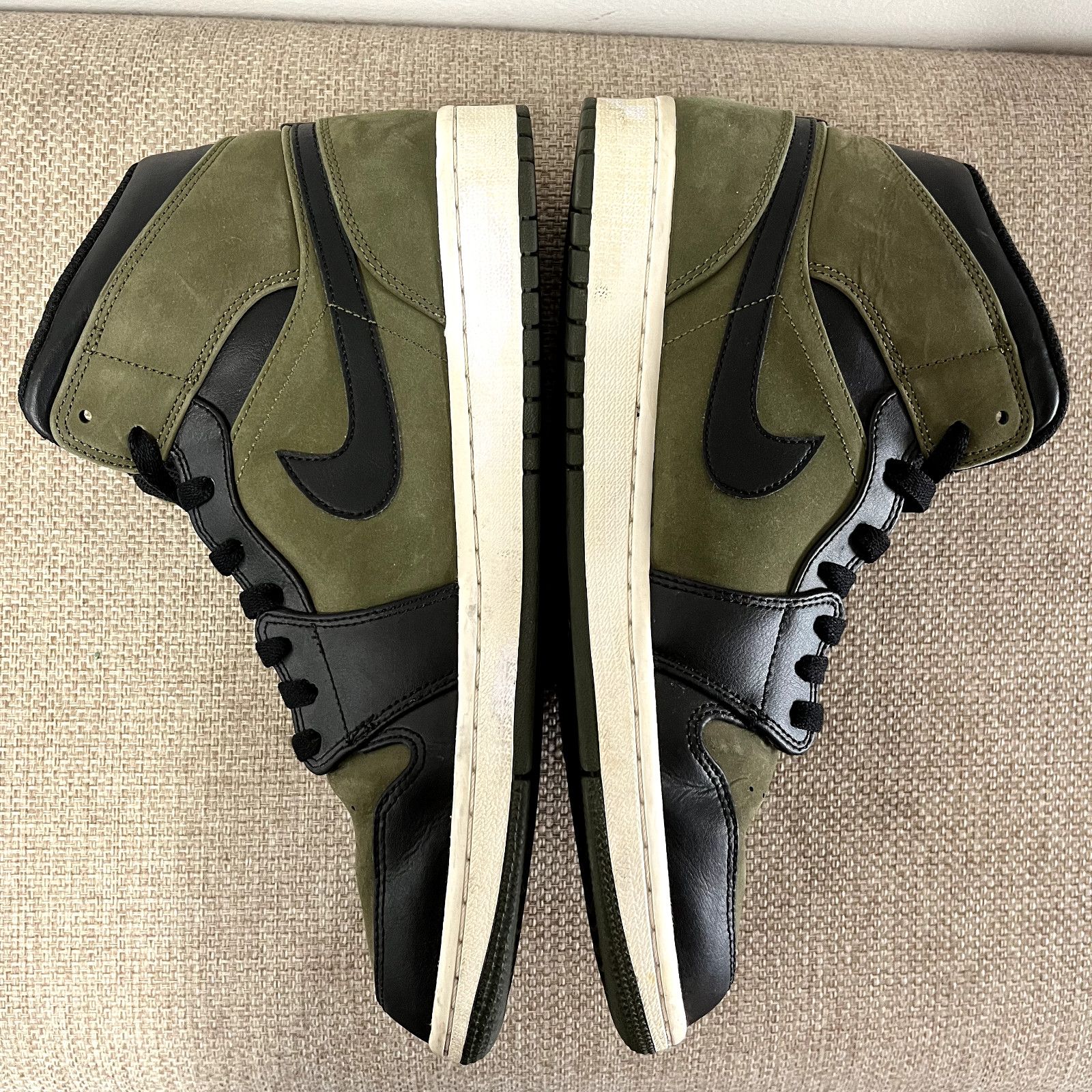 Jordan Brand Air Jordan 1 Mid Olive Canvas Size 11M/ Preowned No Box i Size US 11 / EU 44 - 7 Thumbnail