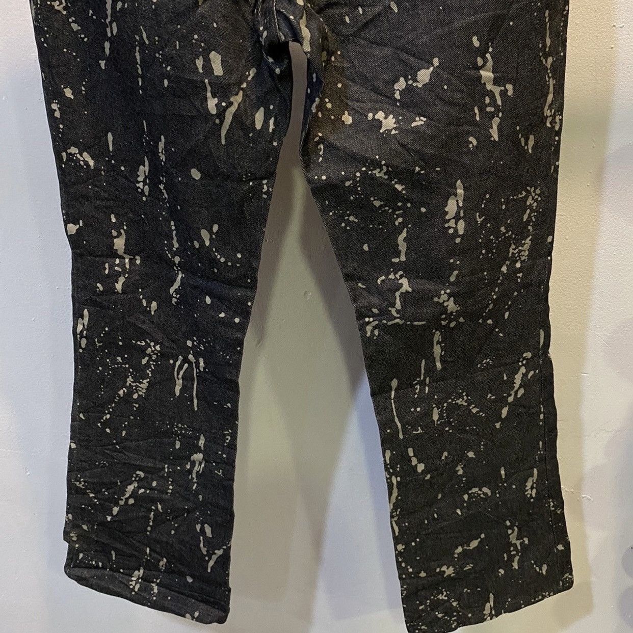 Saint Laurent Paris Saint Laurent Paint Splatter Straight Cut Jeans Indigo Size US 33 - 9 Thumbnail