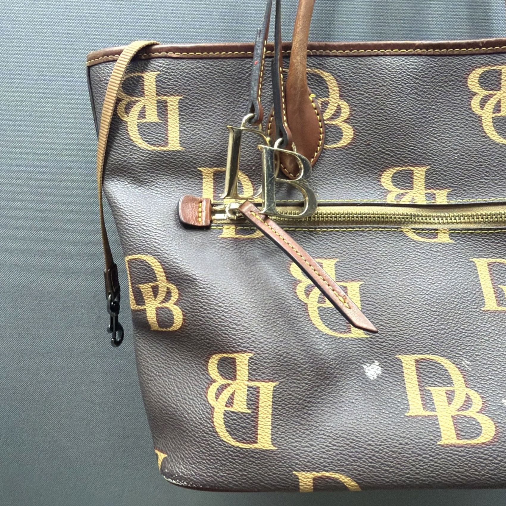 Dooney & Bourke Dooney & Bourke DB Monogram Tote Leather Coated Fabric Shoulder Bag Womens Large Brown Baseball? Size L / US 10 / IT 46 - 3 Thumbnail