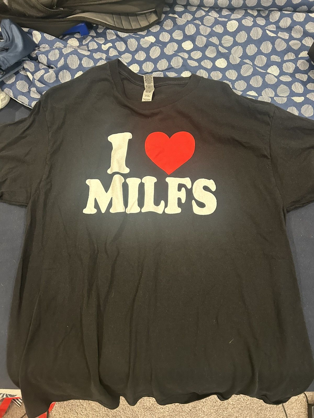 Gildan I love MILFS t shirt large Size US L / EU 52-54 / 3 - 1 Preview