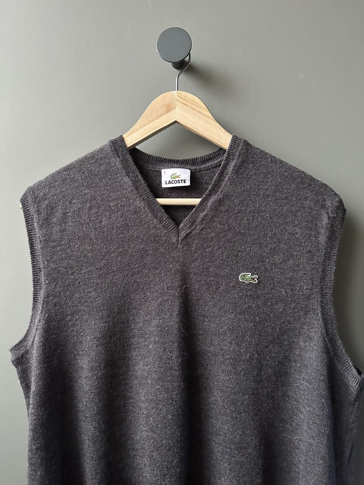 Lacoste Lacoste V-Neck Sweater Vest Size 5 Size US XL / EU 56 / 4 - 2 Thumbnail