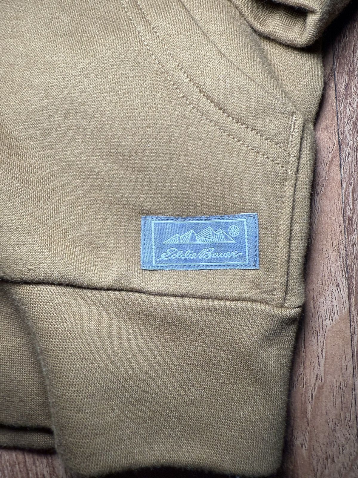 Eddie Bauer EDDIE BAUER “brown” Zip-Up (size S) Size US S / EU 44-46 / 1 - 2 Thumbnail