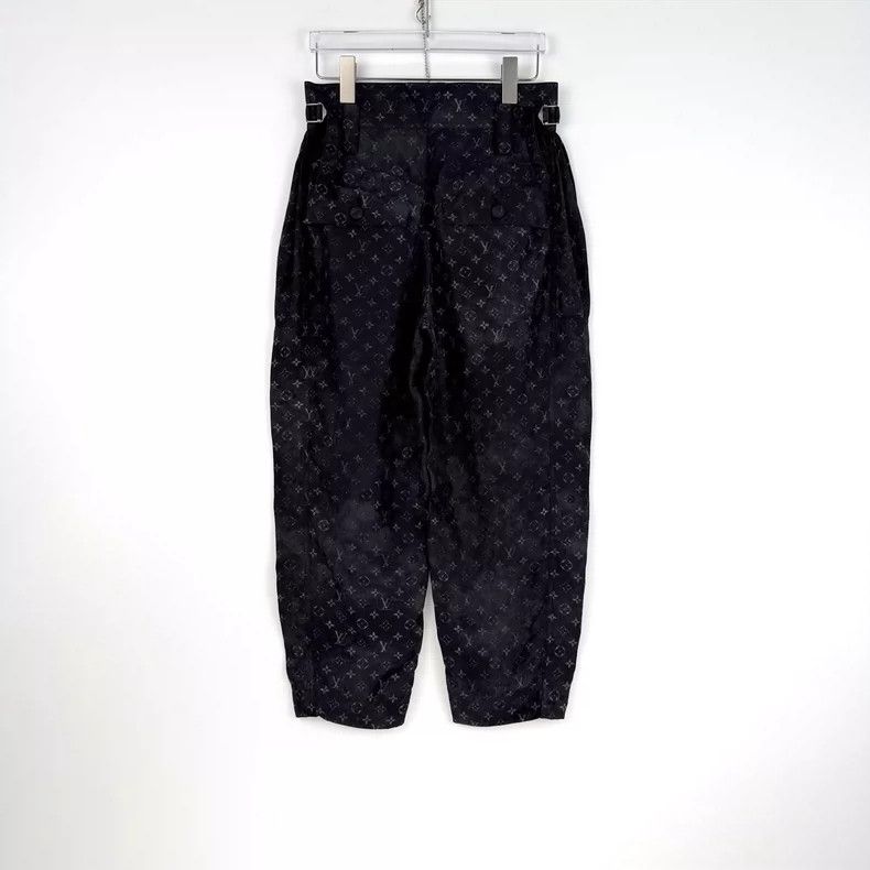Louis Vuitton Louis Vuitton Dirty black and grey silk cropped pants 2505- Size US 36 / EU 52 - 4 Thumbnail