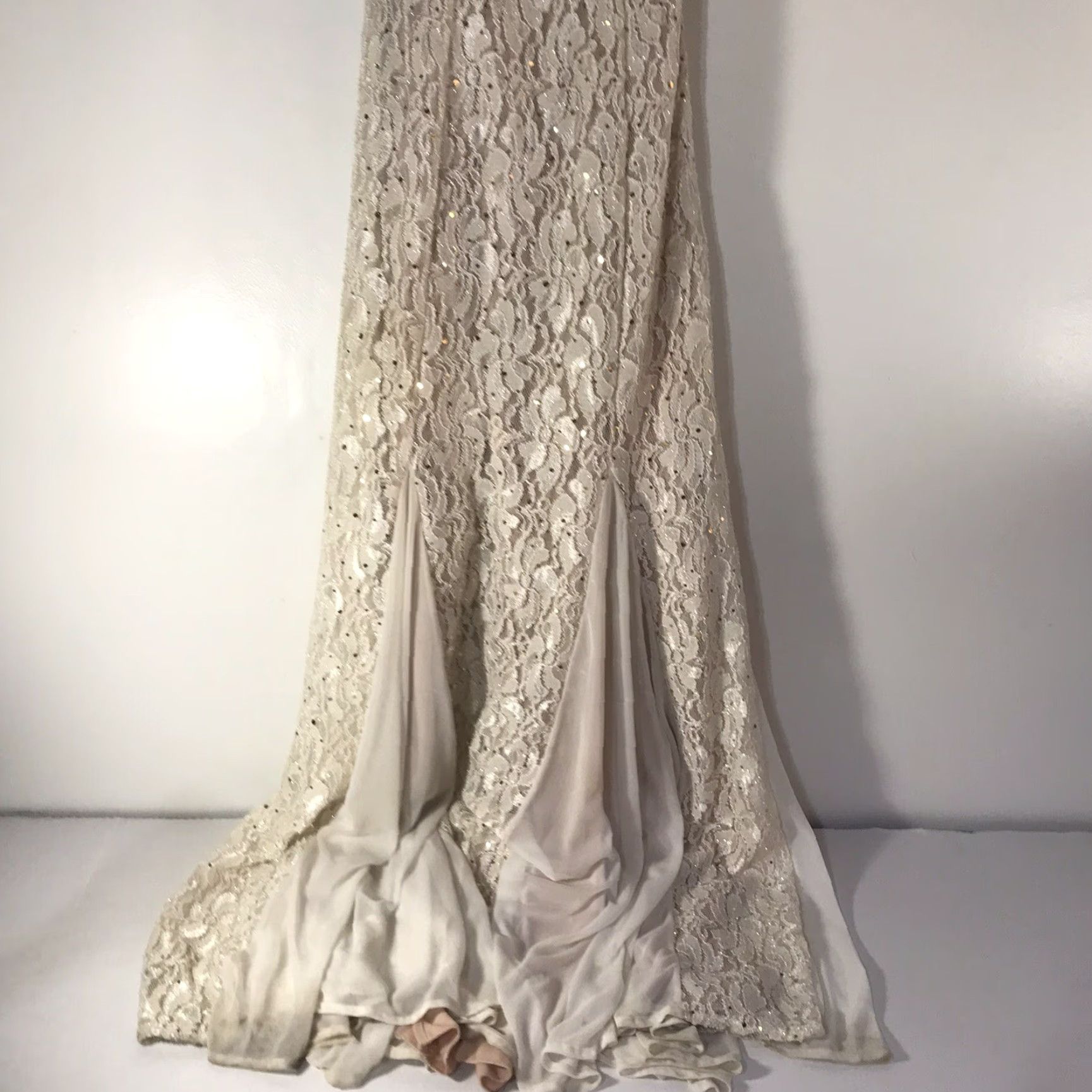 Vintage VINTAGE Jump Apparel Women's Formal Dress Long Sleeveless Halter Beaded Sequin Embroidered Chiffon 90s Spring Summer Size 1/2 Size XS / US 0-2 / IT 36-38 - 2 Thumbnail