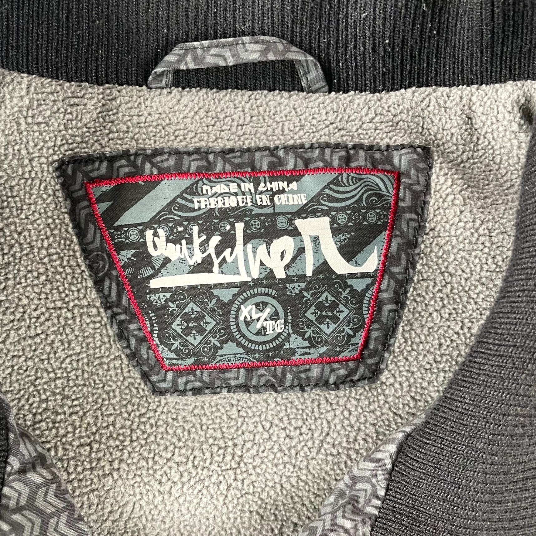 Quiksilver VINTAGE Quiksilver Jacket Mens XL Black Grey Chevron Fleece Lined Zip Up Grunge Size US XL / EU 56 / 4 - 2 Thumbnail