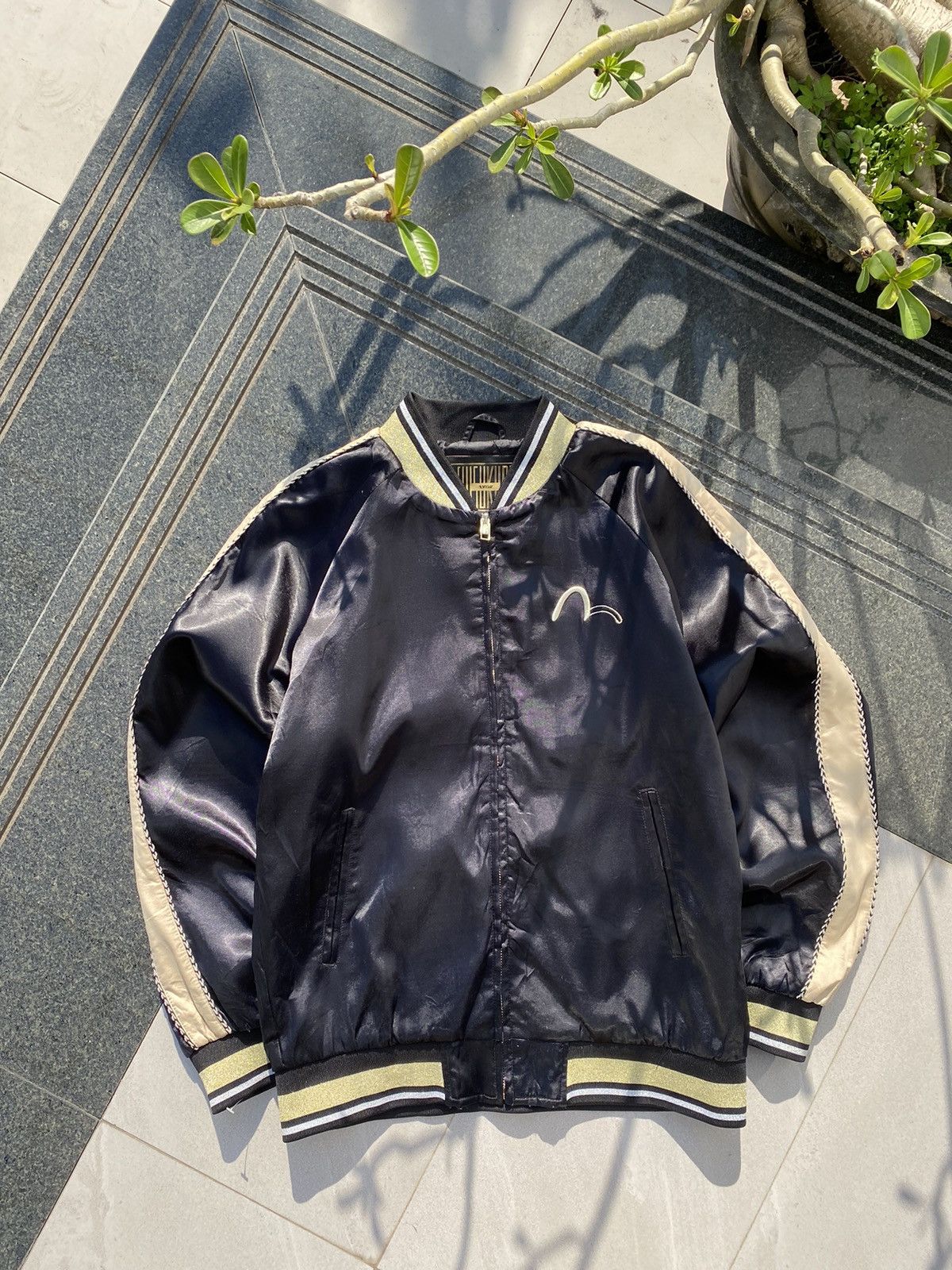 Evisu × Vintage 90’s EVISUKURO Y2K JAPAN RARE BIG LOGO LIGHT BOMBER JACKET Size US L / EU 52-54 / 3 - 2 Thumbnail
