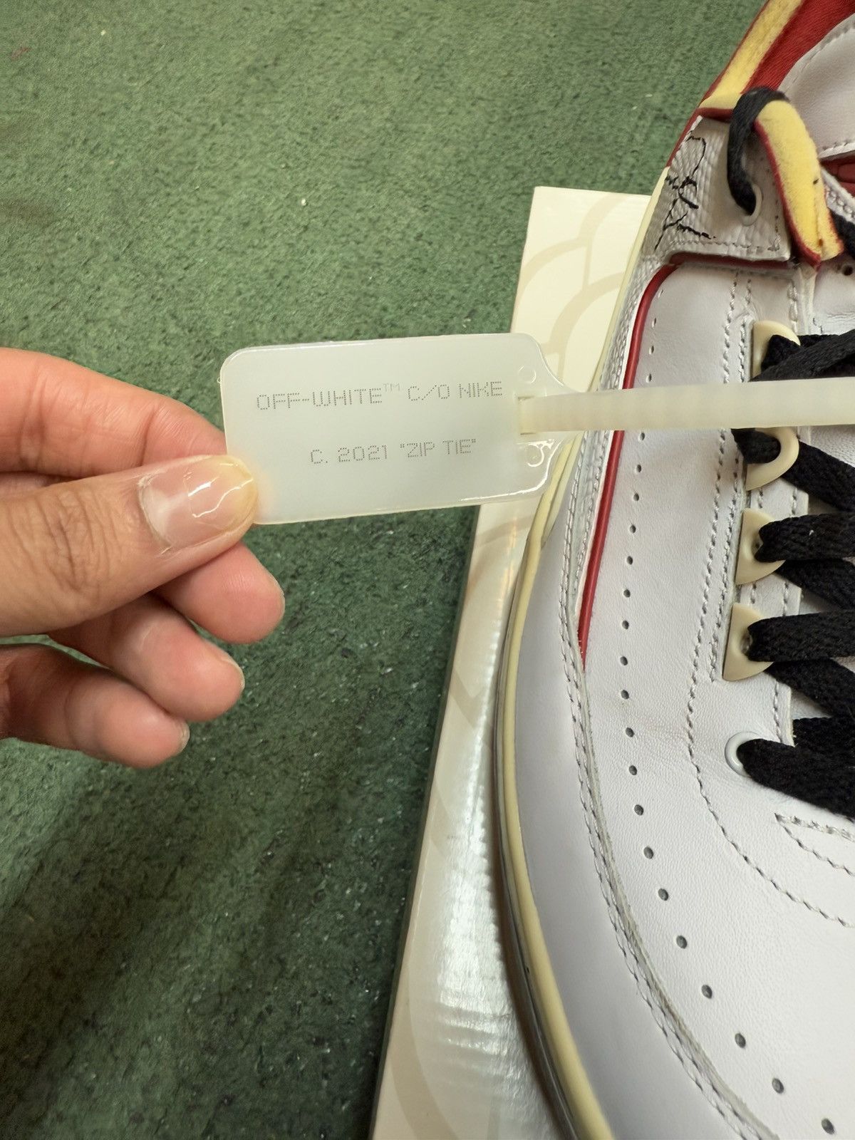 Jordan Brand × Off-White Off white jordan retro 2 low Size US 10.5 / EU 43-44 - 3 Thumbnail