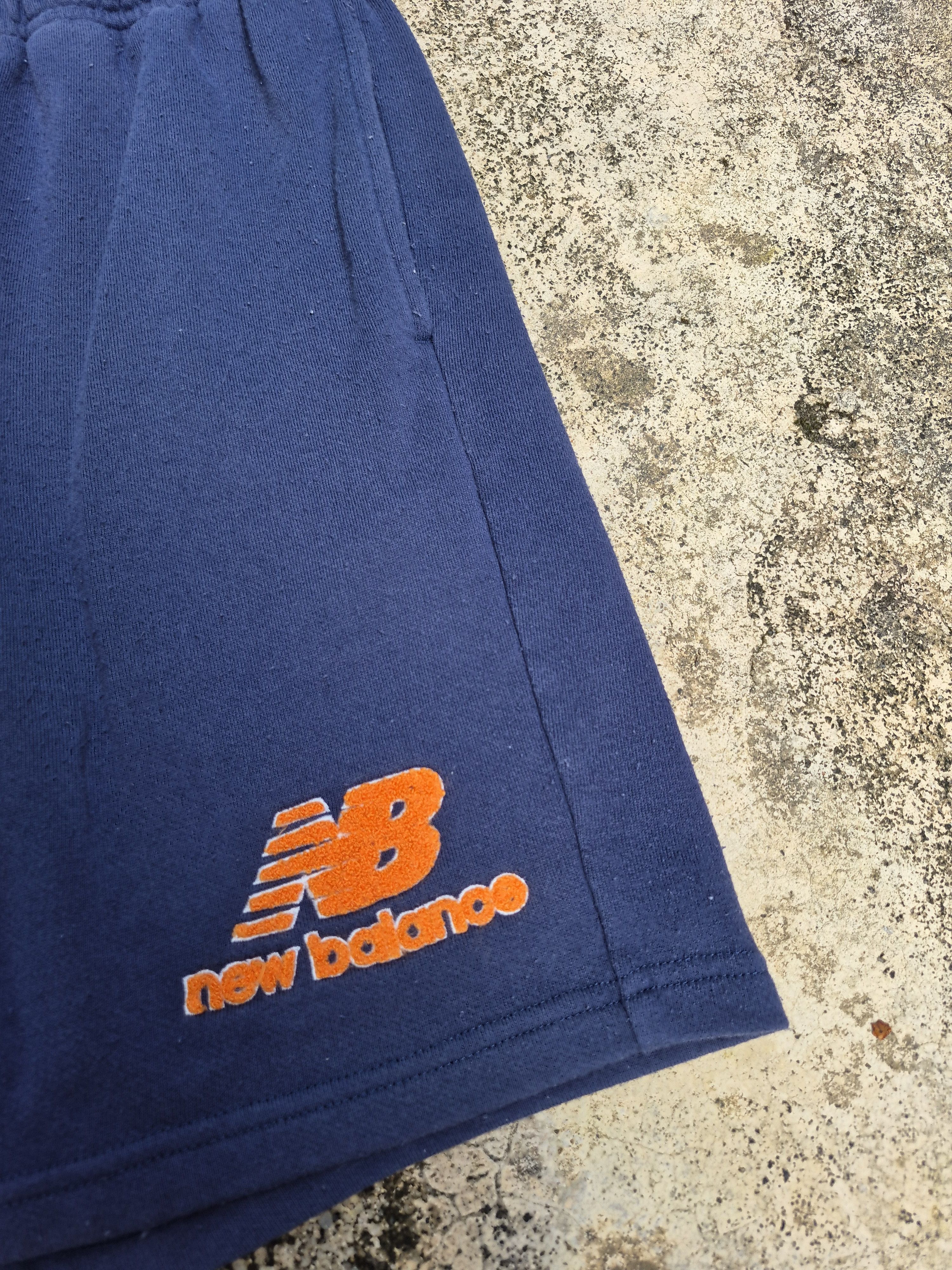 New Balance 🔥 New Balance Carpet Logo Shorts Size US 30 / EU 46 - 2 Thumbnail