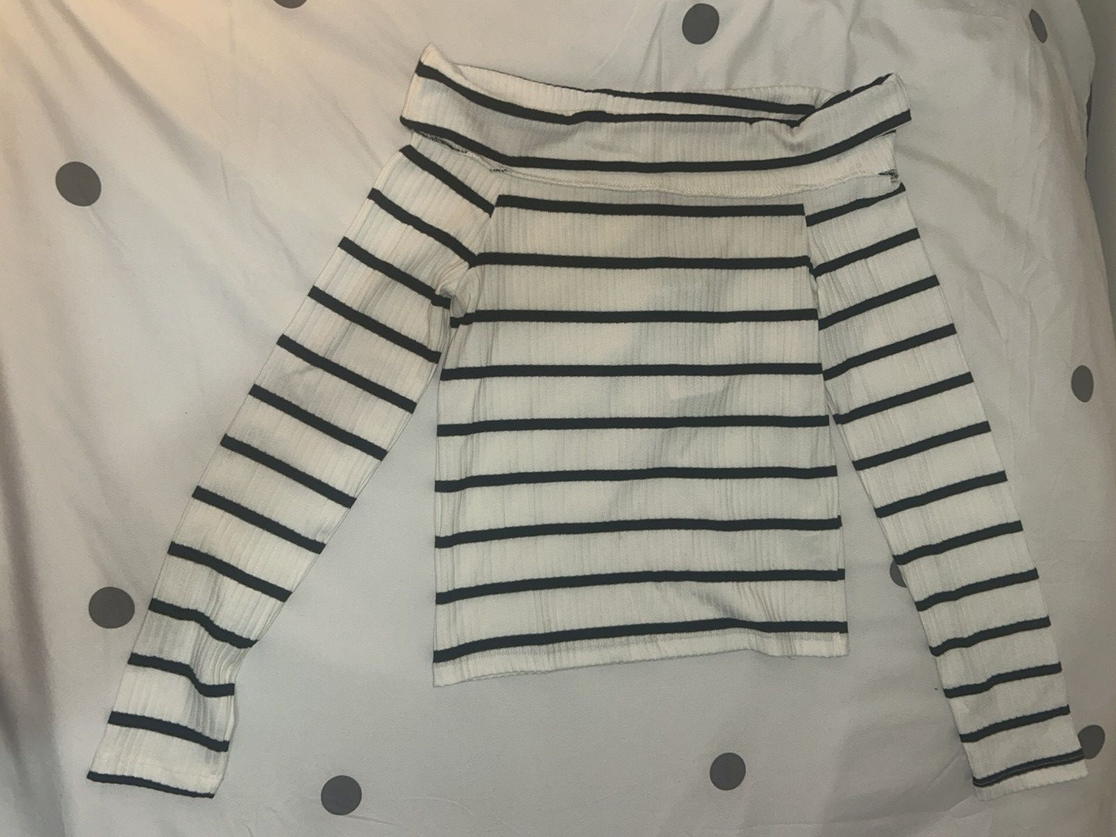 Stradivarius Long sleeved off the shoulder top Size M / US 6-8 / IT 42-44 - 4 Thumbnail