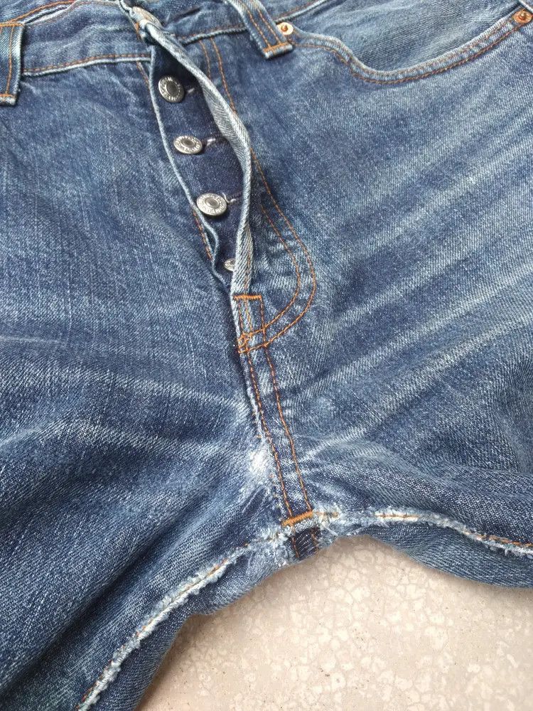Levi's Vintage Levi's 501 Distressed Jeans 33x32 Size US 33 - 6 Thumbnail