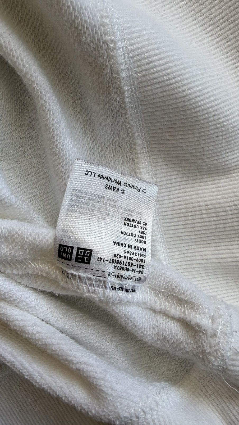 Kaws × Peanuts × Uniqlo Uniqlo UT x KAWS x Peanuts Snoopy Sweatshirt White L Size US L / EU 52-54 / 3 - 6 Thumbnail