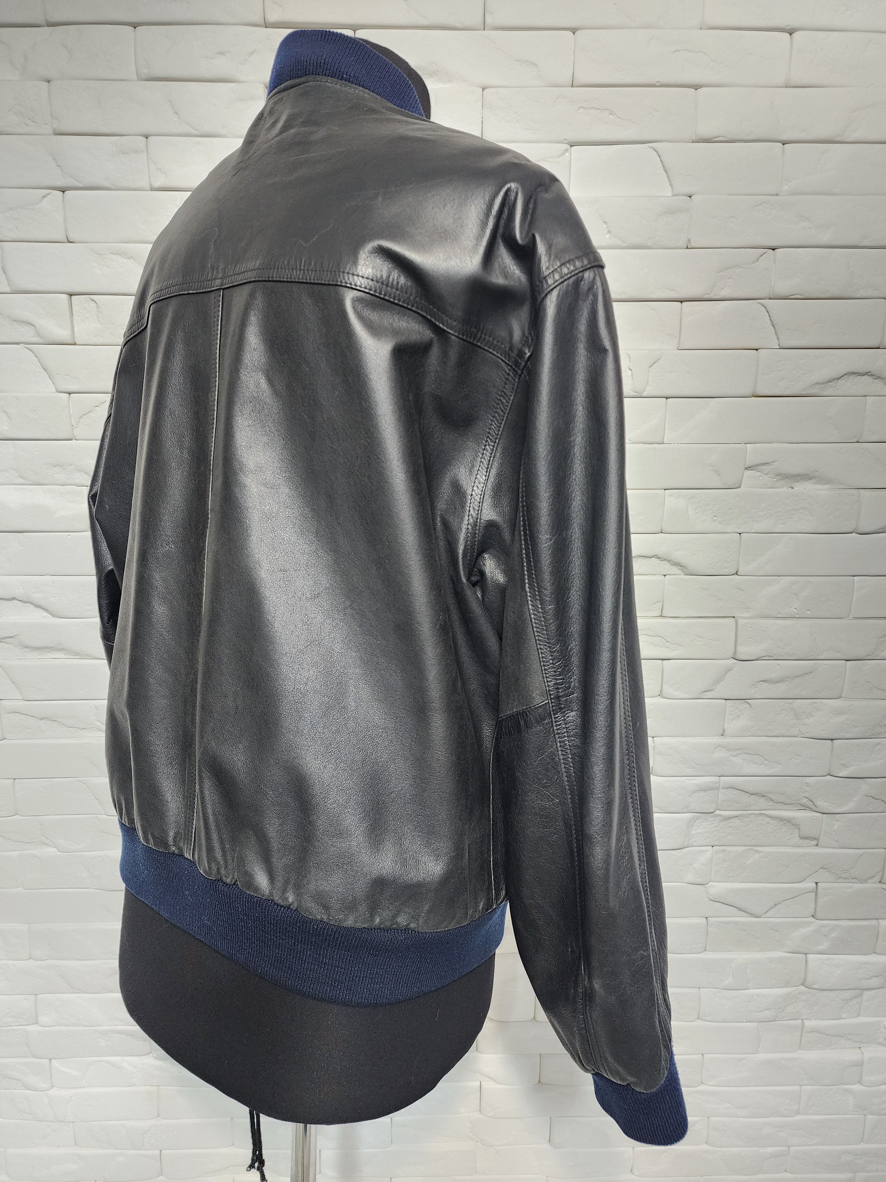 Genuine Leather Men's black leather jacket. Size US L / EU 52-54 / 3 - 5 Thumbnail