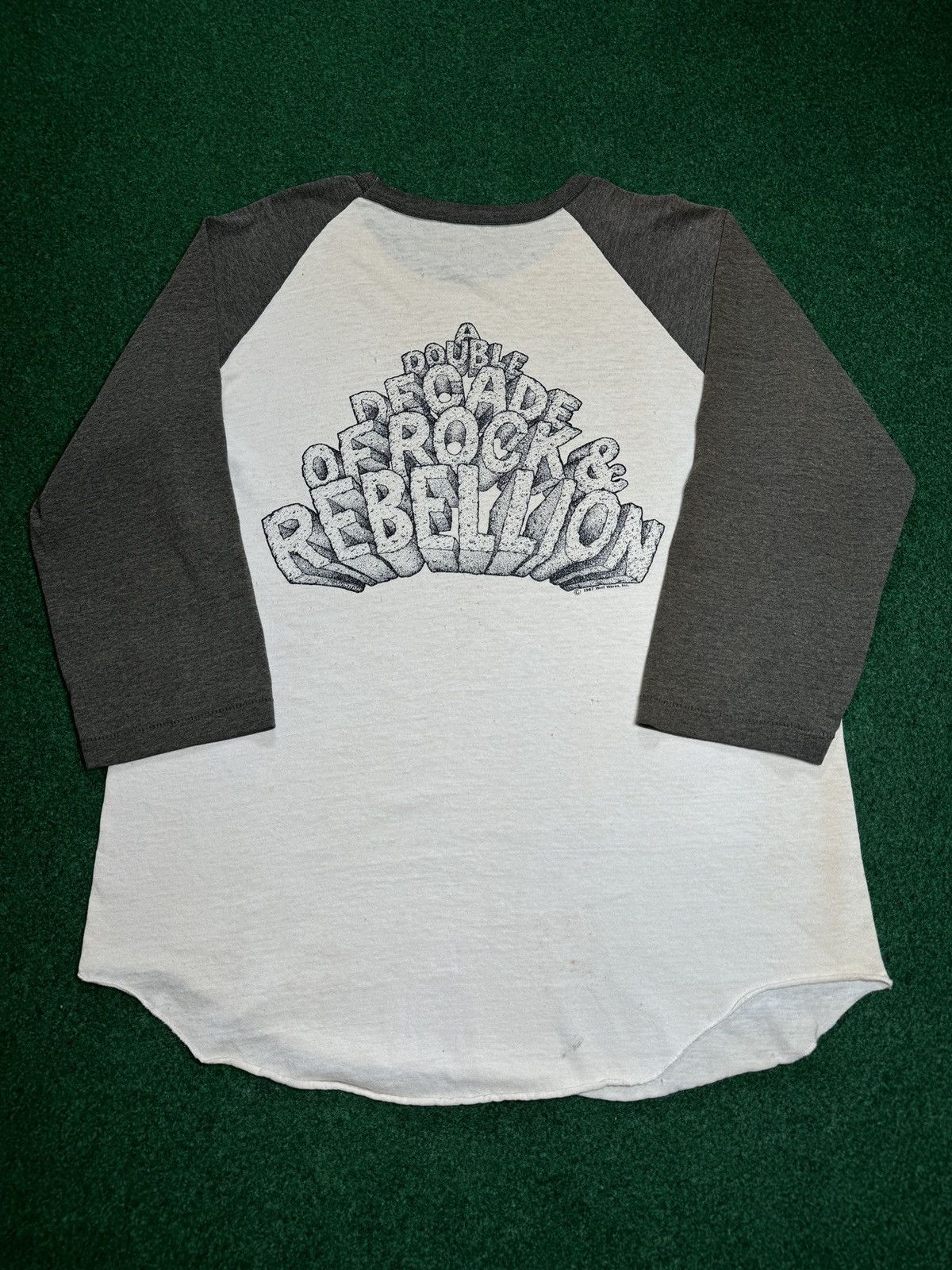 Band Tees × Vintage Vtg 80s RARE John Kay And Steppenwolf Raglan Band T Shirt Size US L / EU 52-54 / 3 - 3 Thumbnail