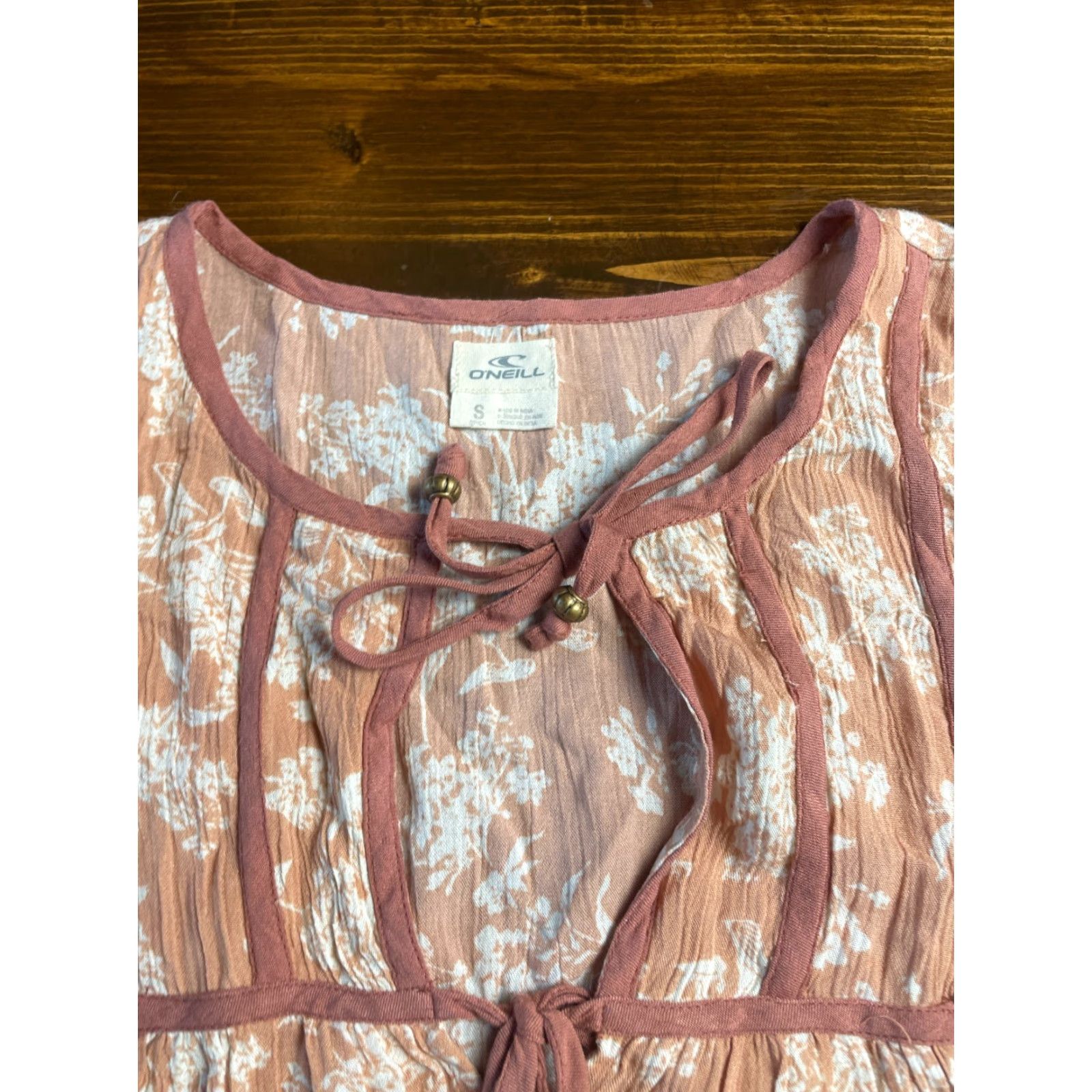 O'Neill O'Neill Shirt Women's Small Pink White Floral Peasant Bell Sleeve Shirt Womens Small Pink Floral Peasant Bell Sleeve Viscose Casual Size S / US 4 / IT 40 - 5 Thumbnail