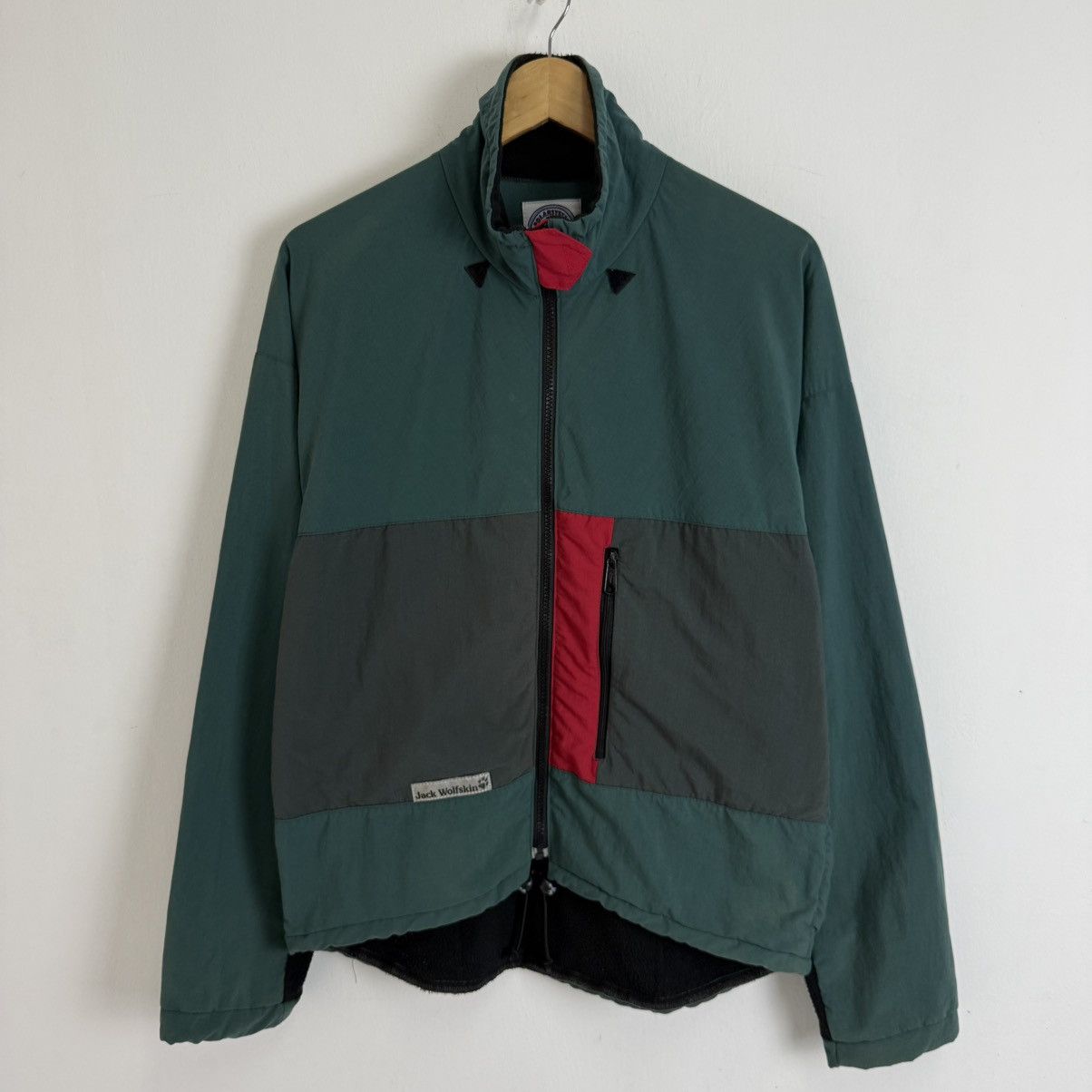 Jack Wolfskin Vintage Jack Wolfskin Light Jacket. Size US M / EU 48-50 / 2 - 2 Thumbnail