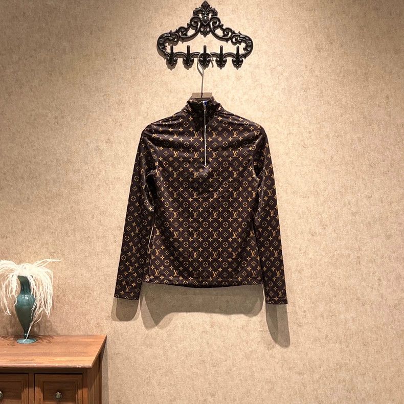 Louis Vuitton Louis Vuitton Brown print long sleeves Size S / US 4 / IT 40 - 2 Thumbnail