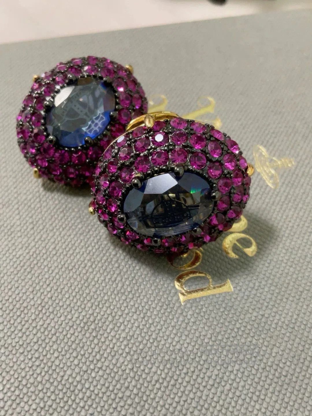 Gentle Monster vintage geometric design earrings in purple. Size ONE SIZE - 1 Thumbnail