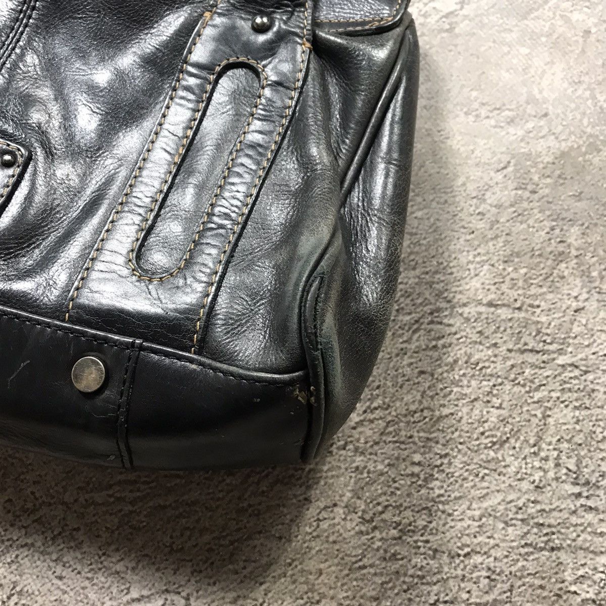 Vintage Vintage Y2K Black Leather Shoulder Bag Streetwear Baggy OS Size ONE SIZE - 4 Thumbnail