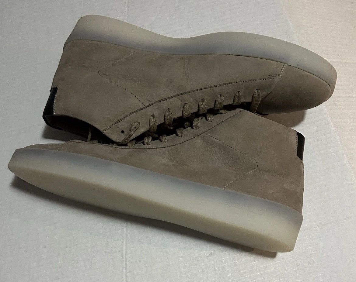 Essentials Fear of God Essentials Tennis Court Mid Warm Taupe US13 EU46 Size US 13 / EU 46 - 3 Thumbnail
