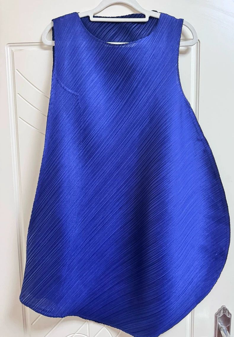 Issey Miyake Issey Miyake Blue pleated vest Size L / US 10 / IT 46 - 1 Thumbnail