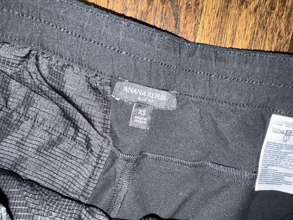 Banana Republic × Lululemon × Nike Banana Republic BR Sport Motion Tech Joggers Black Size XS Size US 30 / EU 46 - 2 Thumbnail