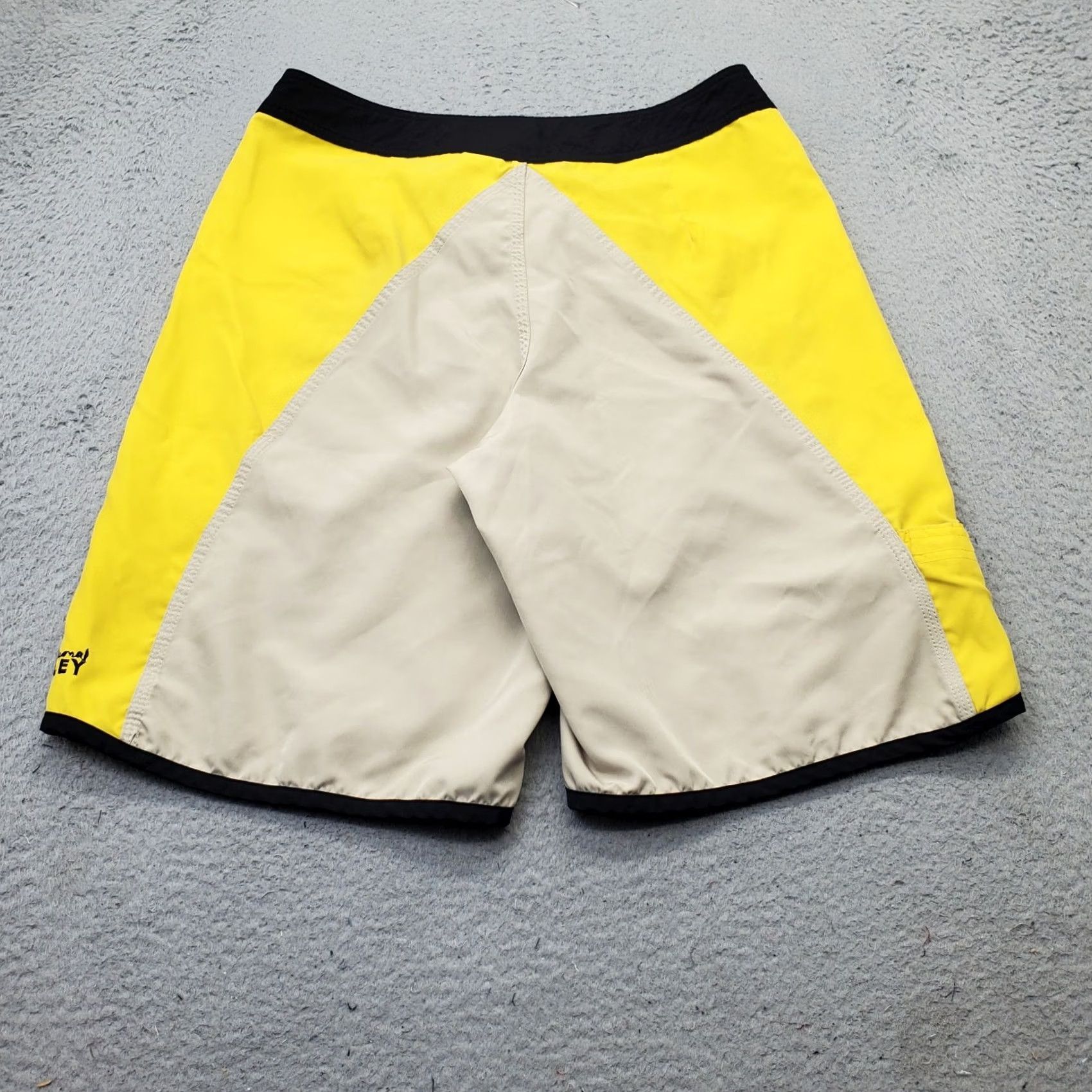 Hurley Hurley Mens Shorts 33 Multicolor Athletic Fit Running Drawstring Waist Streetwear Activewear Size US 33 - 2 Thumbnail