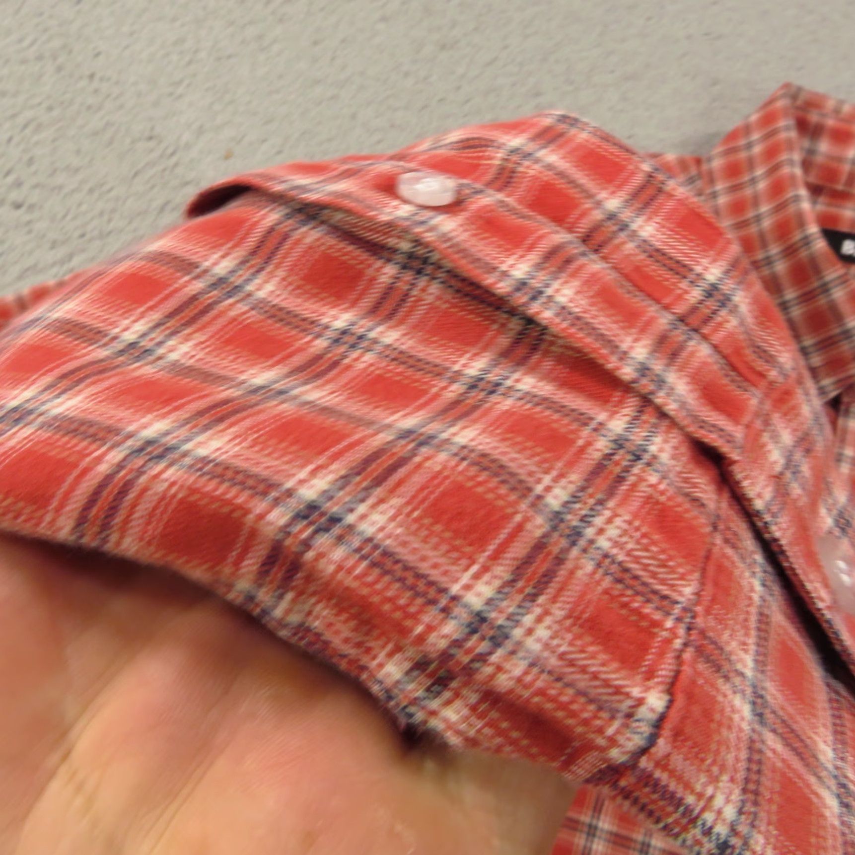 Vintage Baldwin Shirt Mens XL Red Lightweight Flannel Button-Up Long Sleeve Casual Workwear Size US XL / EU 56 / 4 - 2 Thumbnail