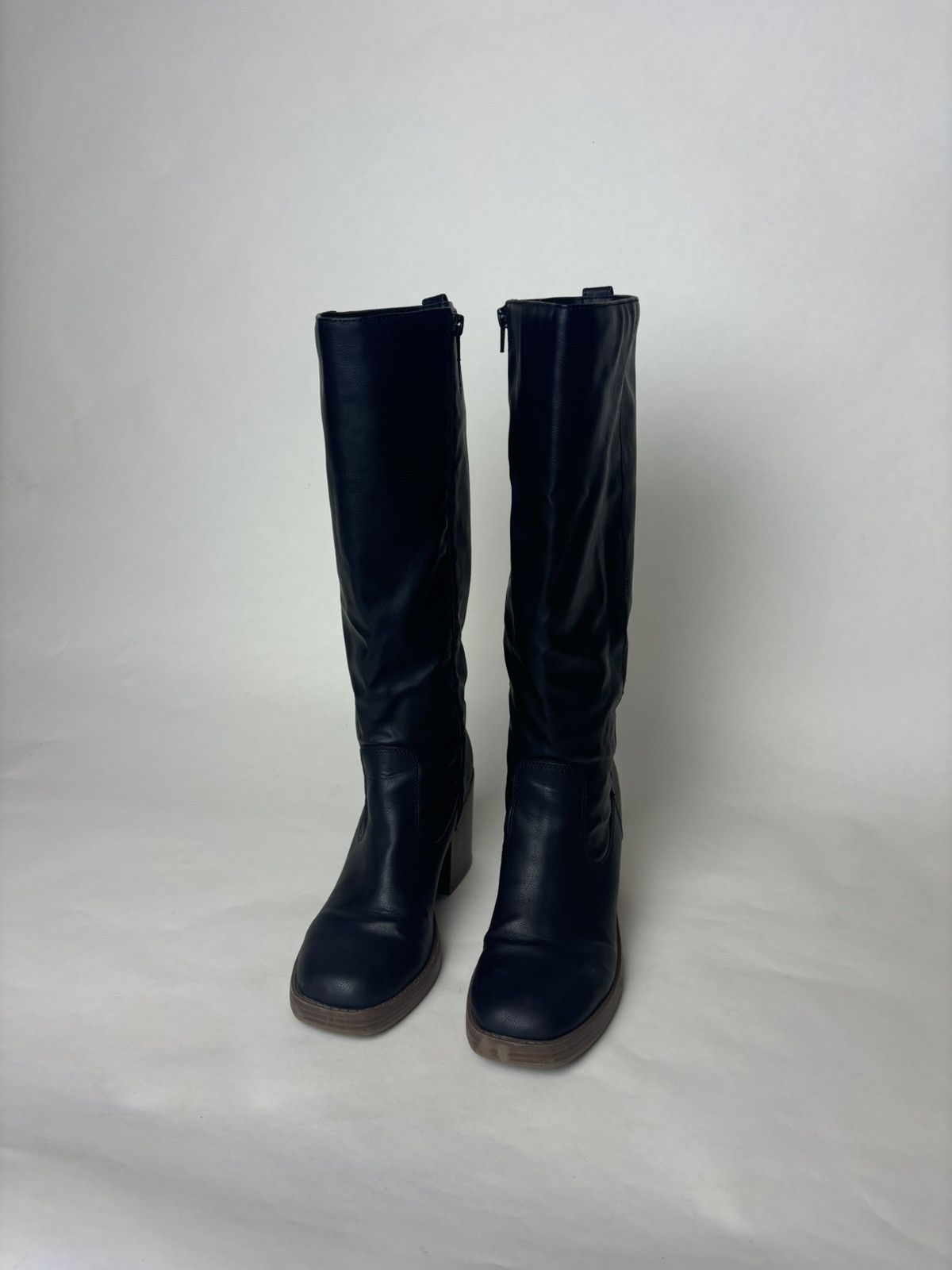 Other Tall Riding boots with brown heel, frye looking boots Size US 8 / IT 38 - 1 Thumbnail