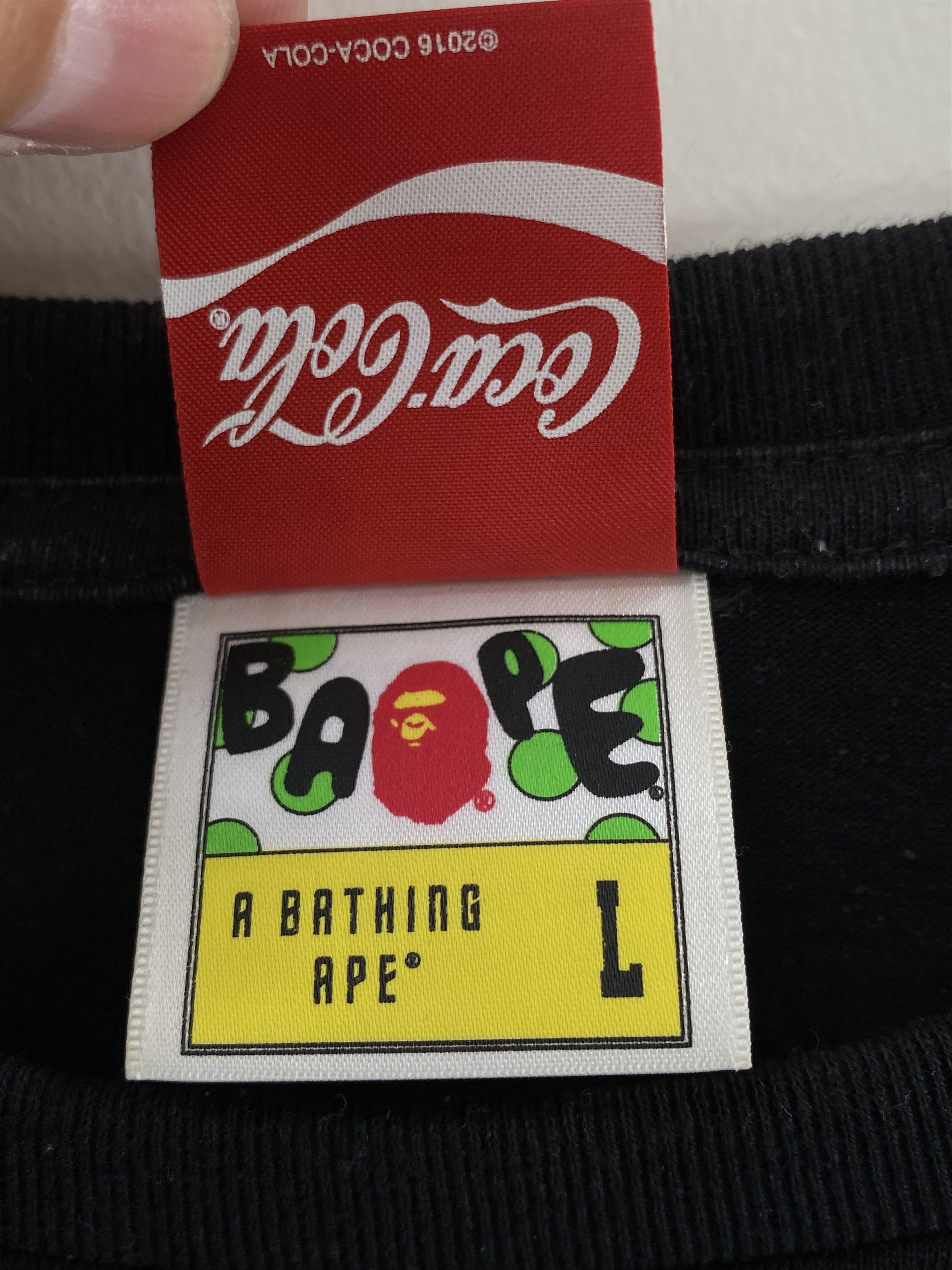 Bape × Coca Cola BAPE x COCA COLA TSHIRT Size US L / EU 52-54 / 3 - 3 Thumbnail