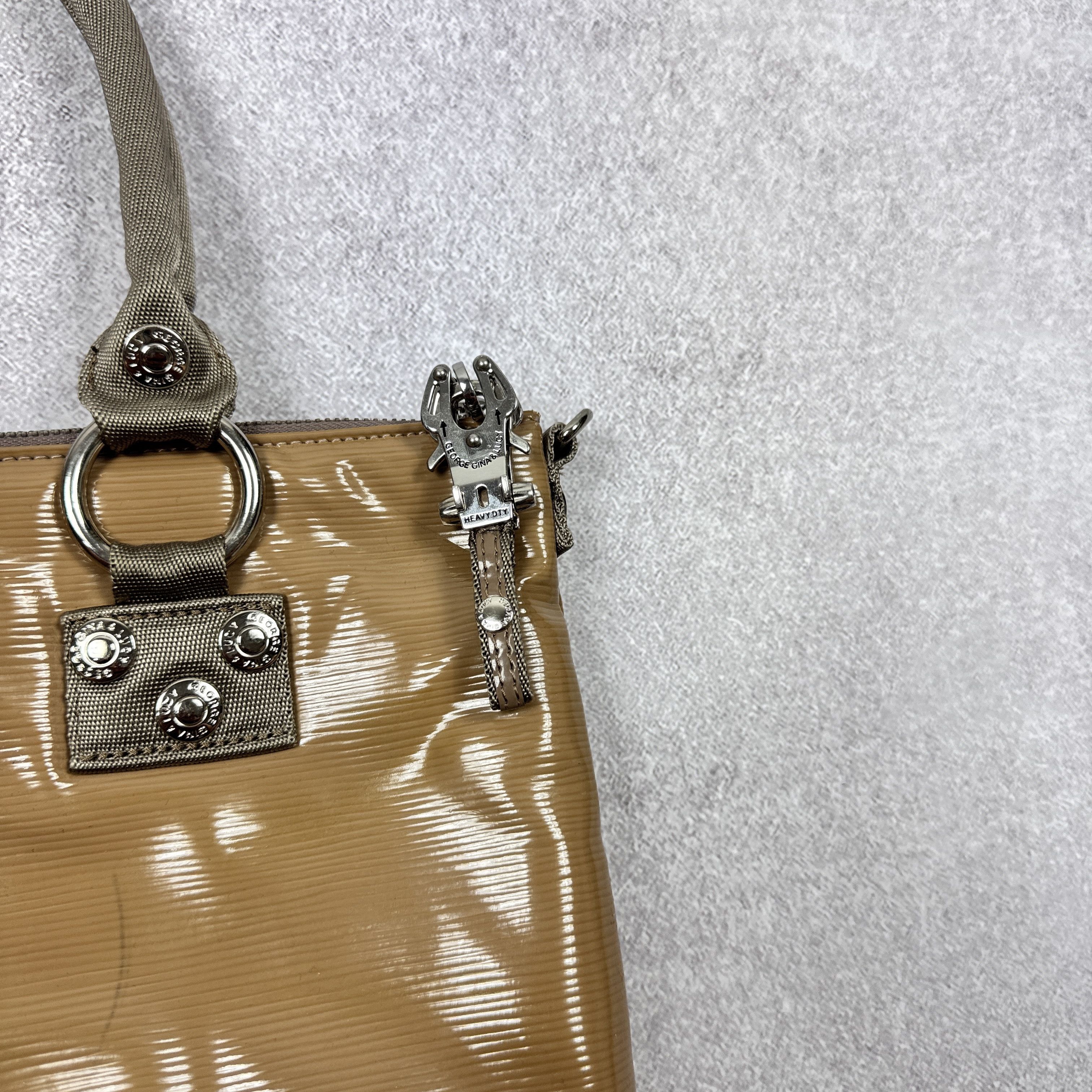 Designer × George Gina & Lucy GGL GEORGE GINA & LUCY FAINAWAY GLOSS HANDLE BAG Size ONE SIZE - 4 Thumbnail
