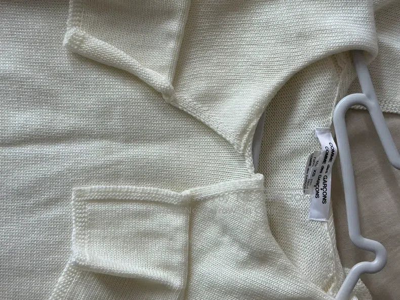 Comme des Garcons Comme Des Garcons Ivory Off-Shoulder Big Collar Sweater Size XS / US 0-2 / IT 36-38 - 4 Thumbnail