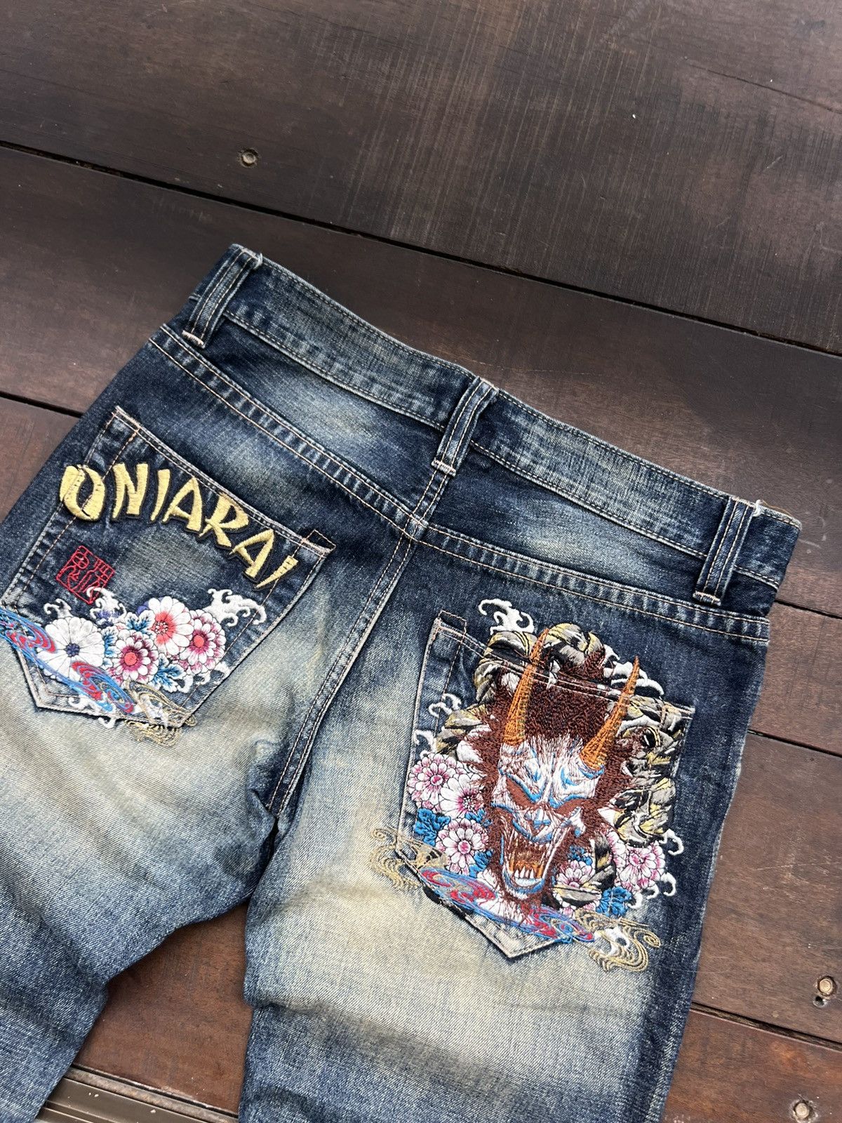 Japanese Brand 00’s ONIARAI RARE EMBROIDED FADED JEANS EVISU STYLE RARE Size US 29 - 2 Thumbnail